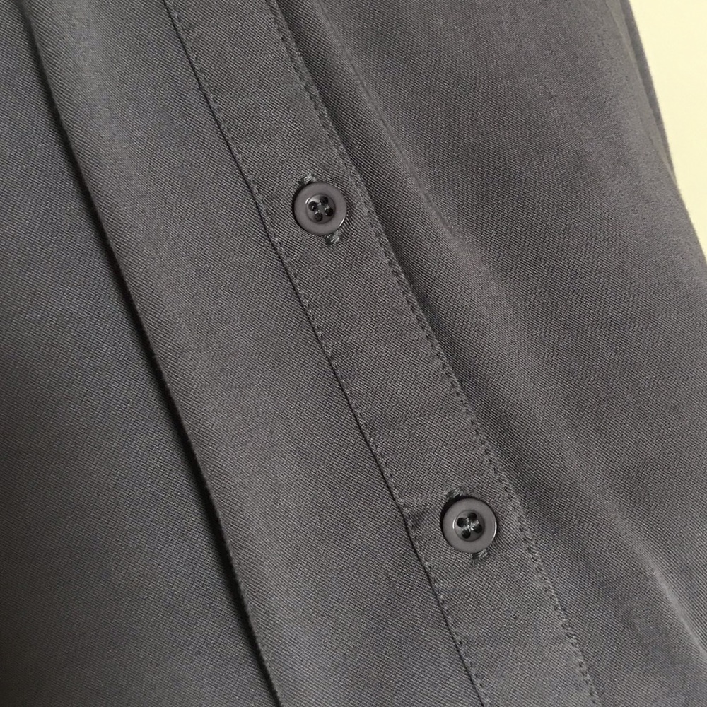 Gray Button Down w/ Open Back 🐚 - Picture 4 of 6